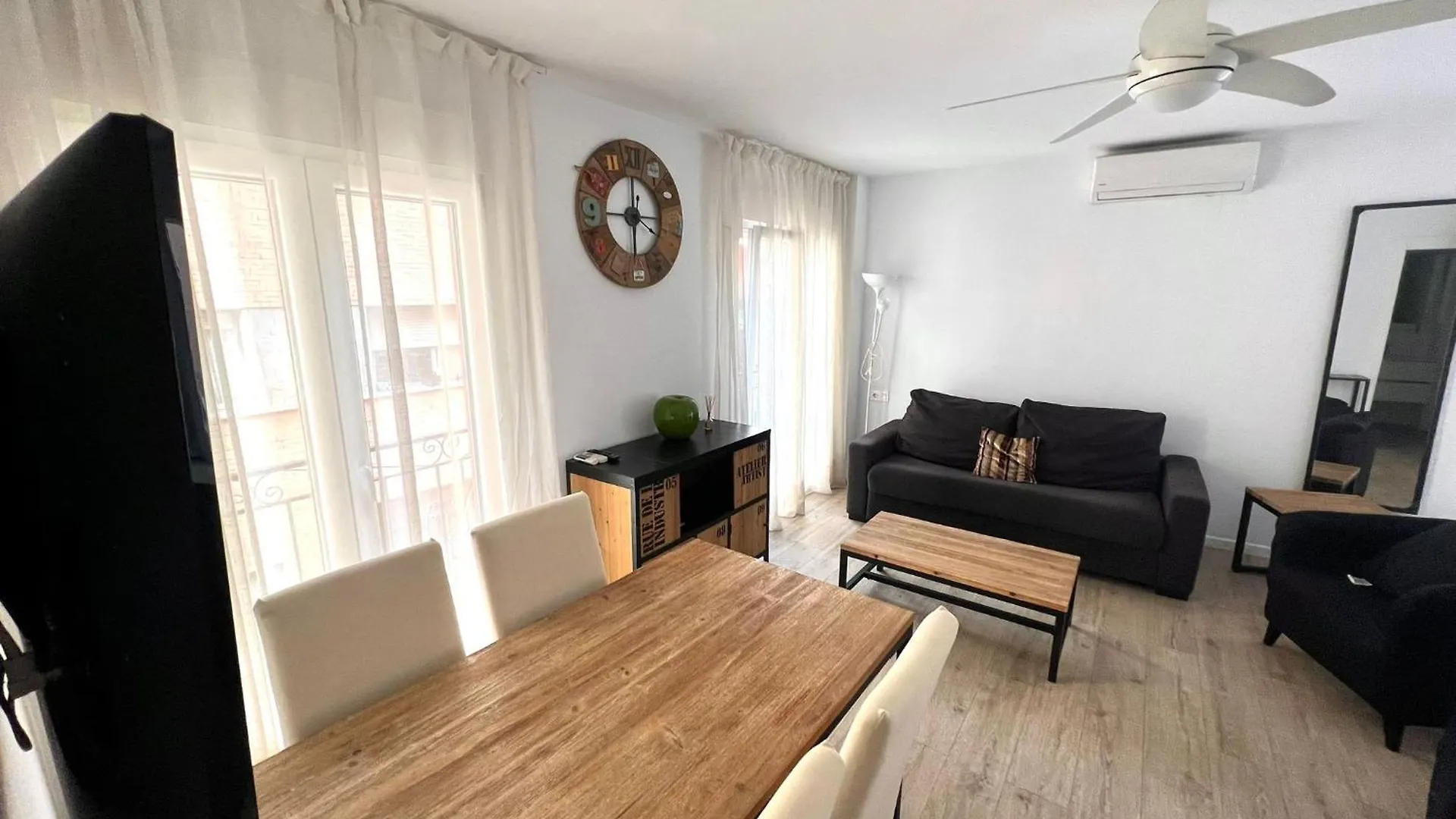 Malaga Andes Holidays Beach Apartmán